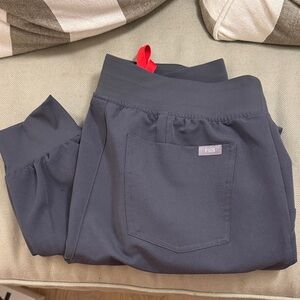 FIGS Zamora Jogger Scrub Pants - Charcoal